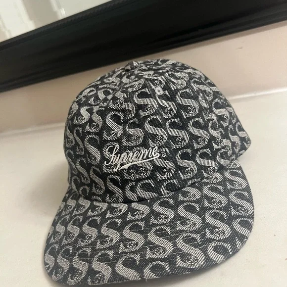 Supreme Monochrome Reptile Pattern Cap - Picture 3 of 8